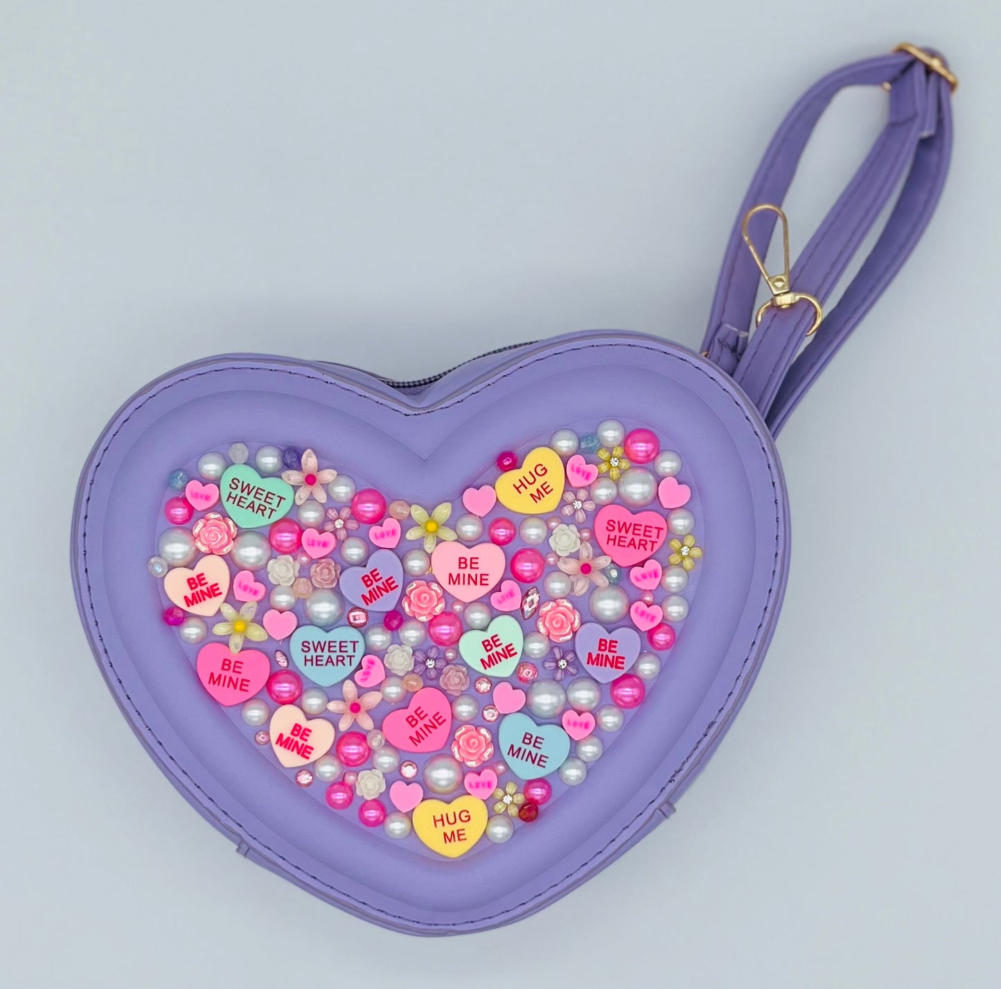 Sweetheart Novelty Purse topped with Pearls and Jewels