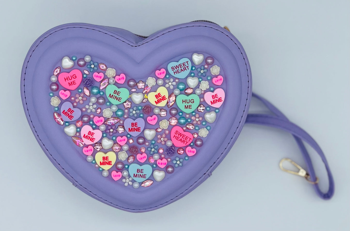 Sweetheart Novelty Purse topped with Pearls and Jewels